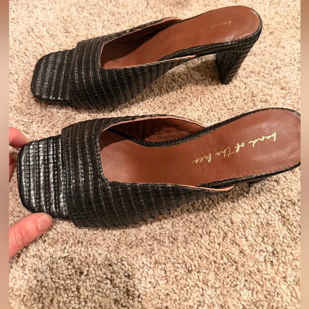 Nordstrom “Land of the free” black woven raffia jute straw open toe heel sandals